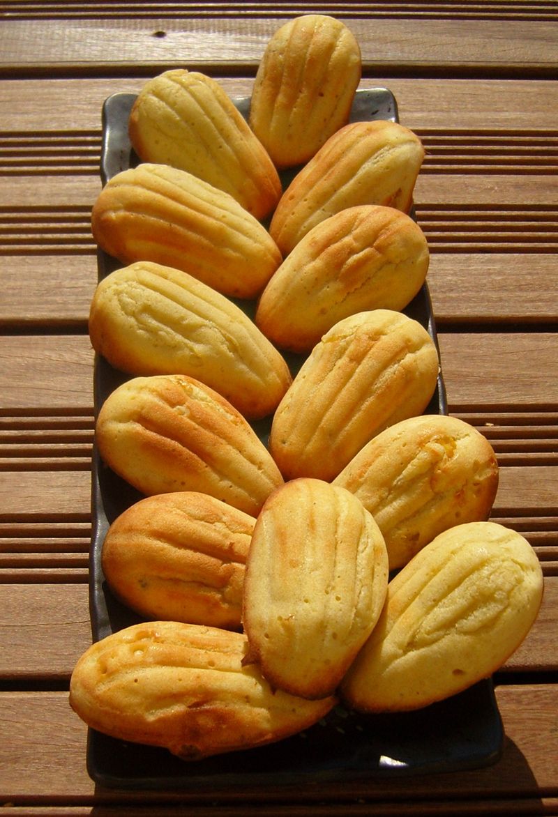 Madeleines au fromage de chèvre et aux abricots 2