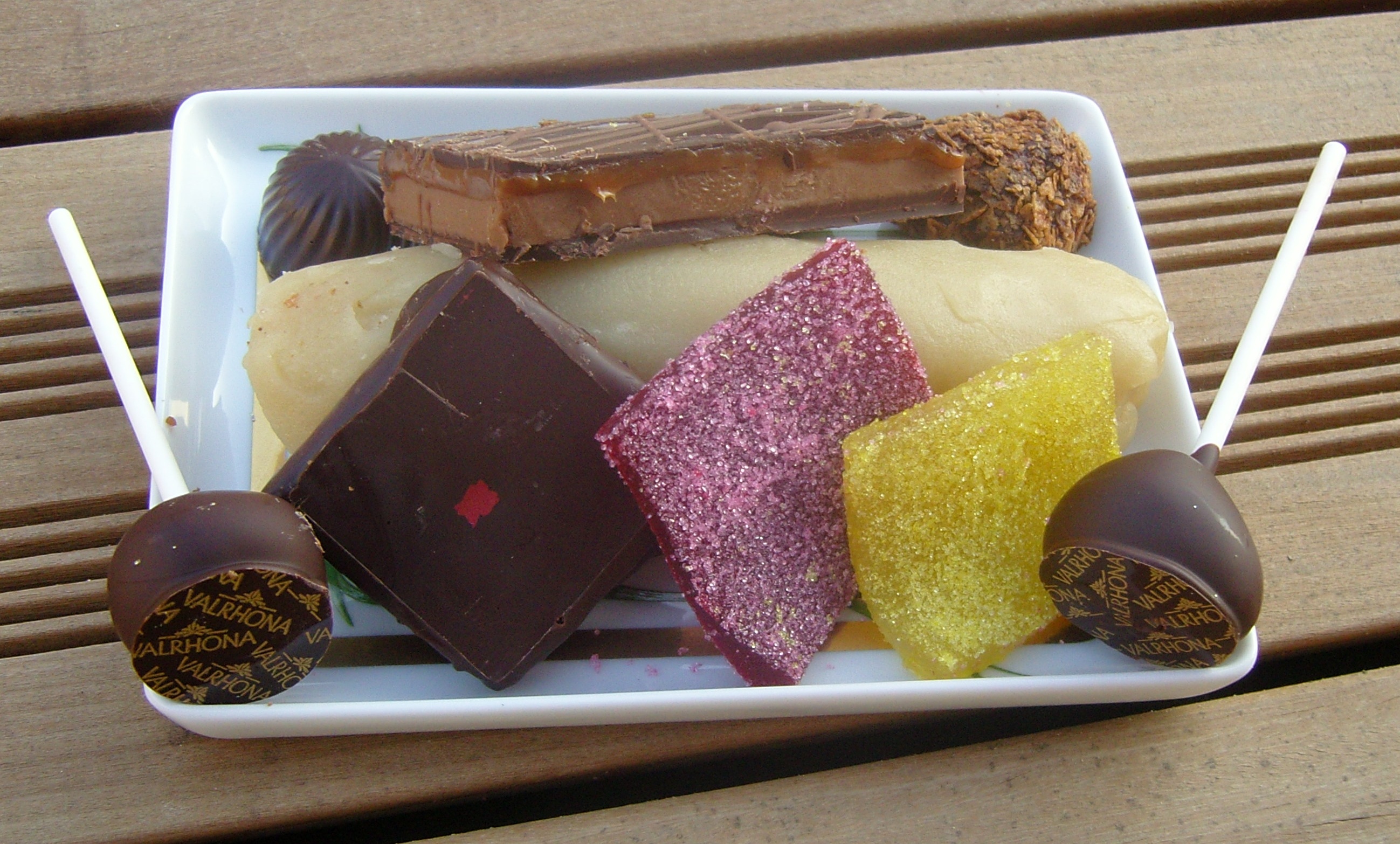 Pâtes d'Amandes  Chocolat Valrhona