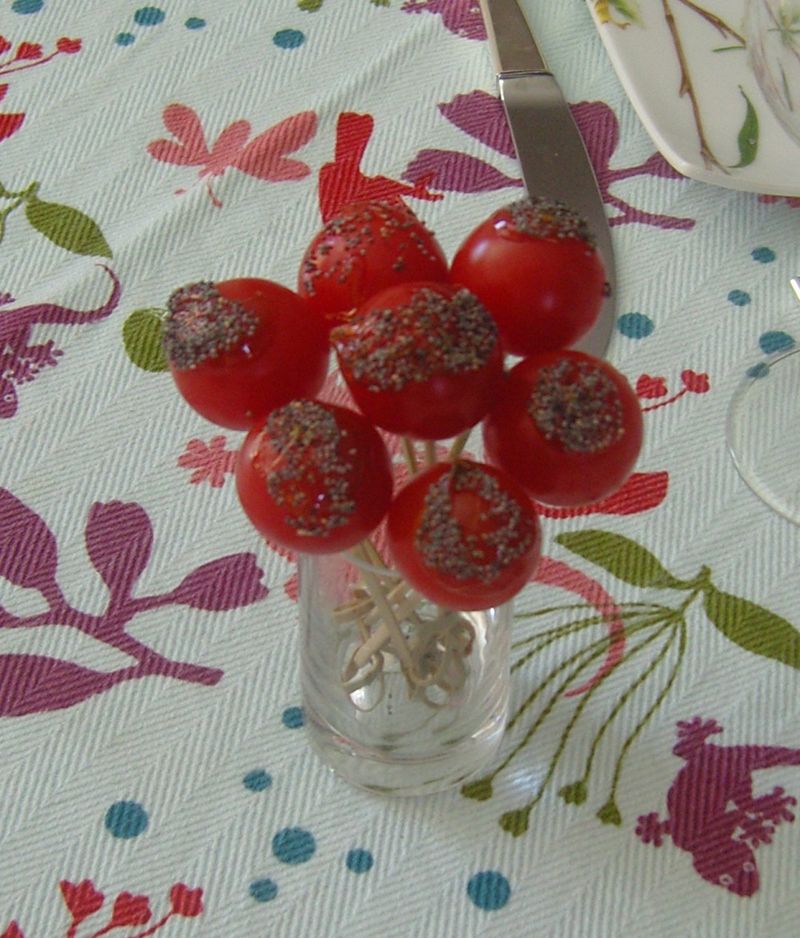 Tomates façon pommes d'amour au pavot bleu