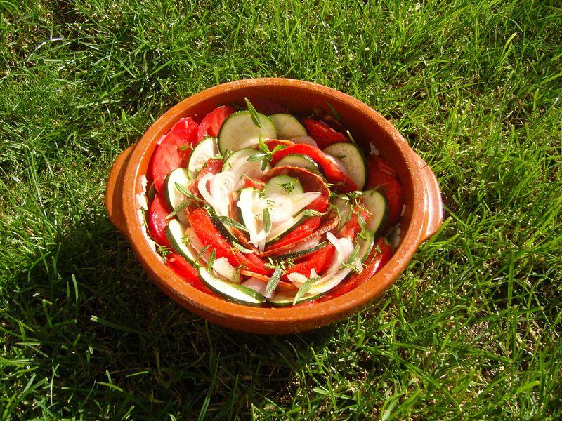 Tian tomates courgettes chorizo à cru 