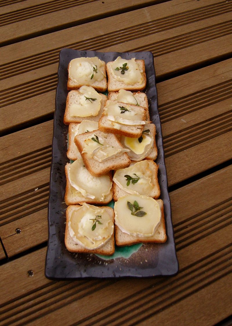 Toasts Chèvre-Thym Apéritif