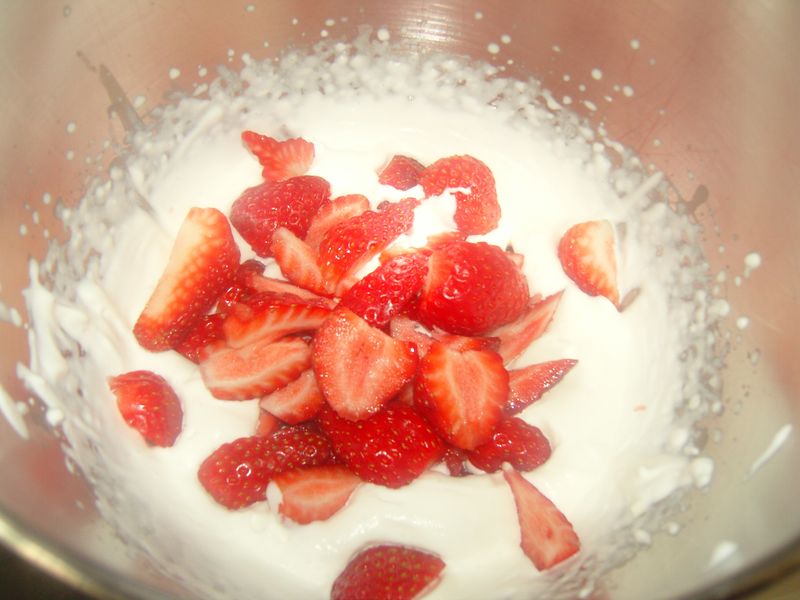 Eton Mess Preparation