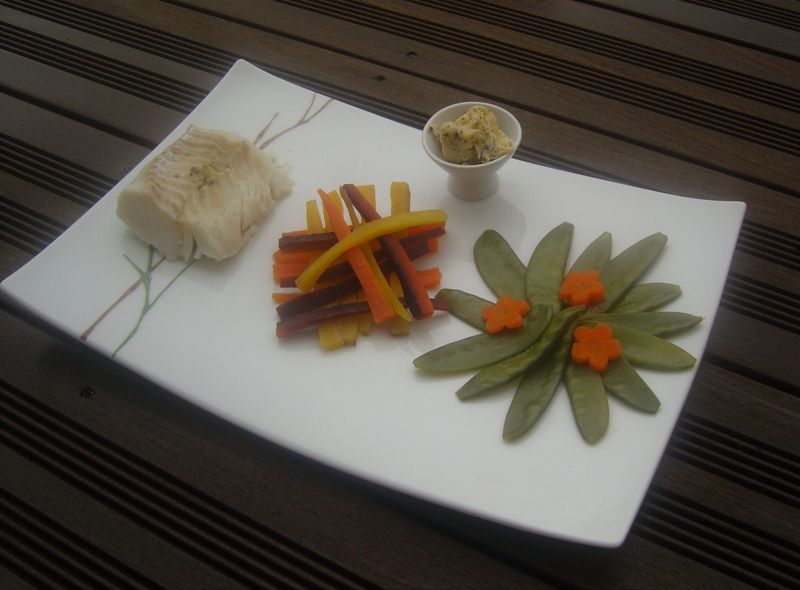 Trilogie de Carottes BOuquet de Pois Gourmand et Cabillaud au Beurre d'Algues Vapeur